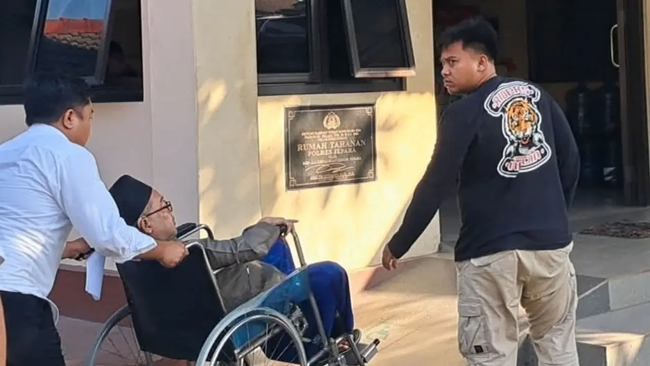 Nasib Santriwati Jepara: Dicabuli Pimpinan Ponpes, Dipolisikan Istri Tersangka
