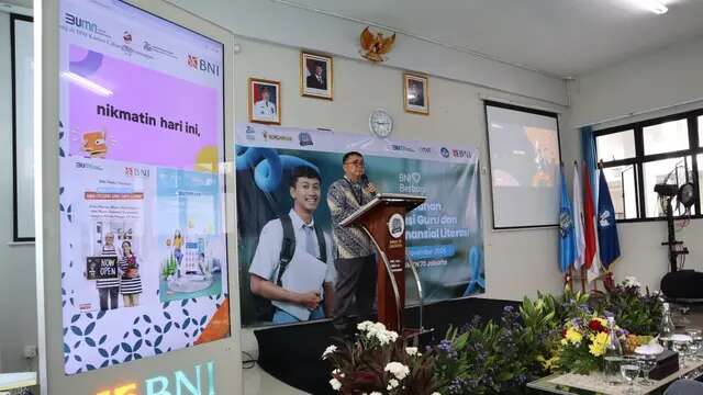 BNI Serahkan Sertifikat Pelatihan Guru dan Literasi Keuangan untuk Pelajar