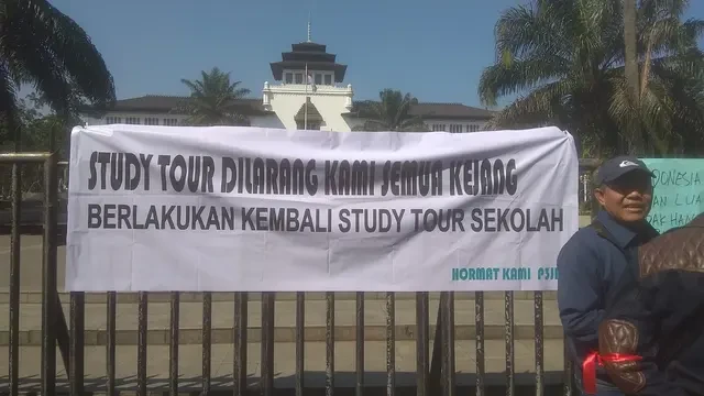 Terancam PHK, Ini Tuntutan Para Pengemudi Bus Pariwisata di Jabar
