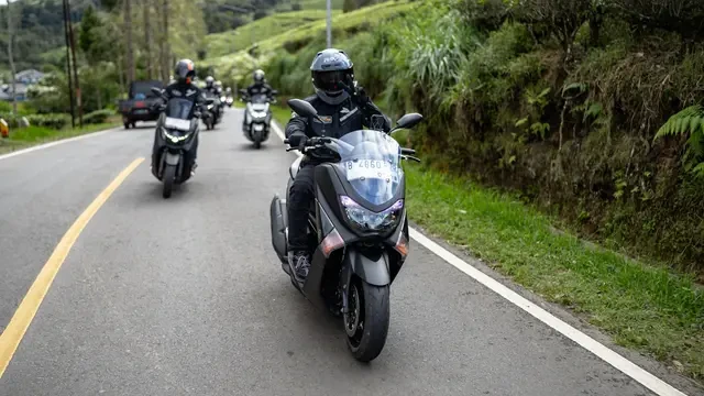 Uji Coba Zeneos Ionity di Touring 1 Dekade JMC, Tahan Banting di Ribuan Kilometer!