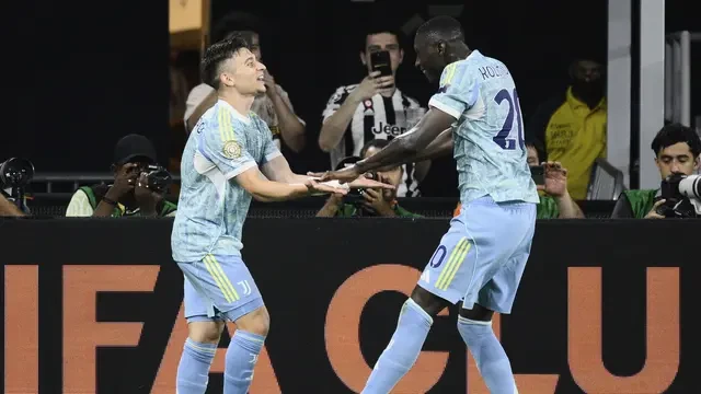 Bukan MU, Randal Kolo Muani Bakal Gabung Klub Inggris Ini?