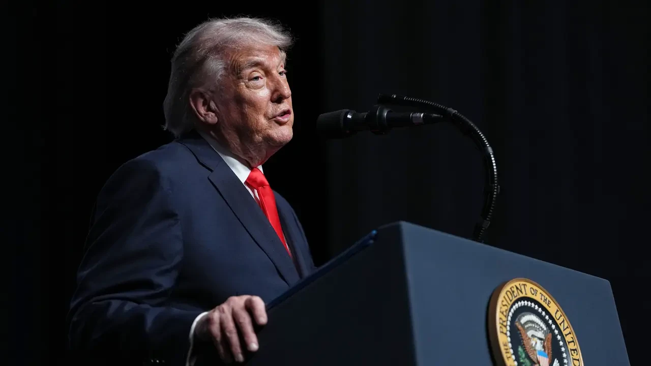 Trump Anggarkan Rp 12,6 Triliun untuk Industri Batu Bara