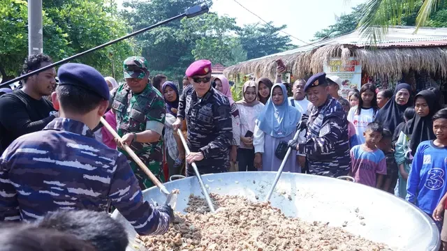 Kolaborasi Spesial Chef Bobon Santoso dan Koarmada RI: Makan Bergizi Bersama Anak Negeri d...