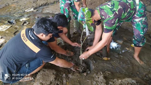 Aksi Jaga Pantai TNI