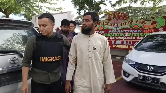 Terpergok Minta Sumbangan di Masjid, Dua Warga Pakistan Ditangkap Imigrasi Bandar Lampung