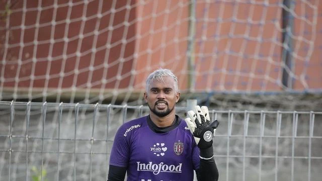 Dari Sisi Lapangan, Samuel Reima Malah Bersinar sebagai Kiper