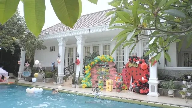 7 Potret Taman Rumah Syahrini di Bogor yang Asri, Banyak Spot Estetik
