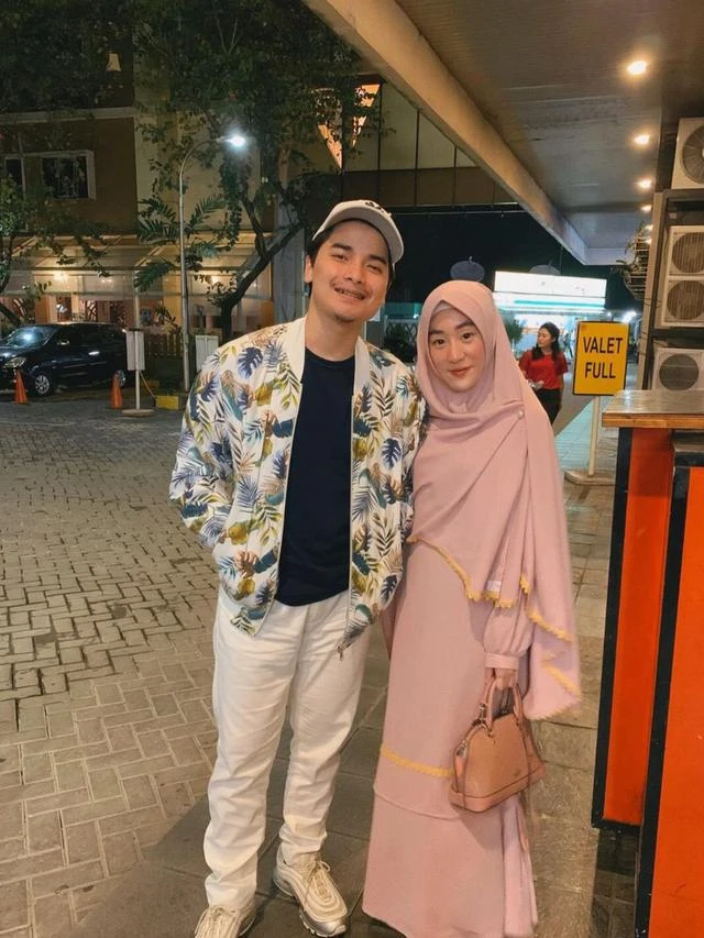 Alvin Faiz - Larissa Chou Saling Serang di Media Sosial, Natta Reza Beri Nasihat Bijak