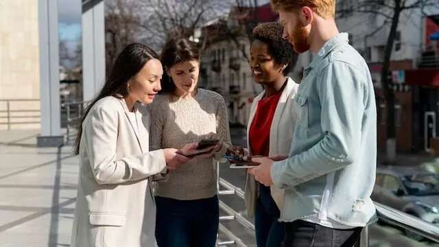 5 Tanda Teman yang Suka Playing Victim dan Cara Menghadapinya