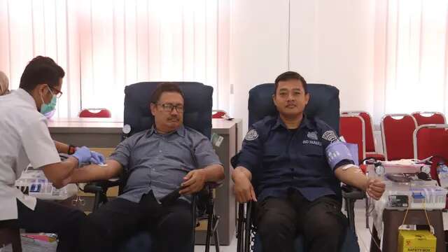 HUT ke-73 Humas Polri, Polres Pemalang dan Wartawan Gelar Donor Darah