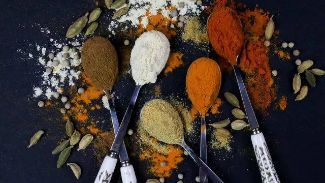 Bumbu Dasar Putih yang Bikin Masak Makin Ringkas, Bisa Dipakai untuk Opor sampai Nasi Gore...