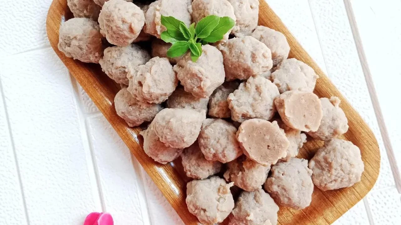 Resep Bakso Sapi Campur Ayam 2 Kg: Kenyal, Gurih dan Mudah Dibuat di Rumah