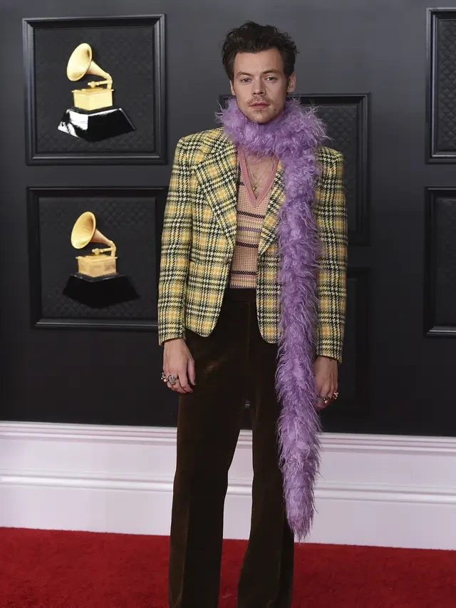Harry Styles Luncurkan Mainan Khusus Dewasa, Sebelumnya Rilis Kuteks