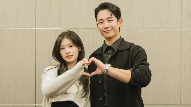 Pemeran Drakor Love Next Door, Jung So Min dan Jung Hae In Tiba di Bali