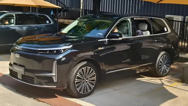 SUV Premium Geely Galaxy M9 Muncul di Dealer Tiongkok, Target Pasar Global