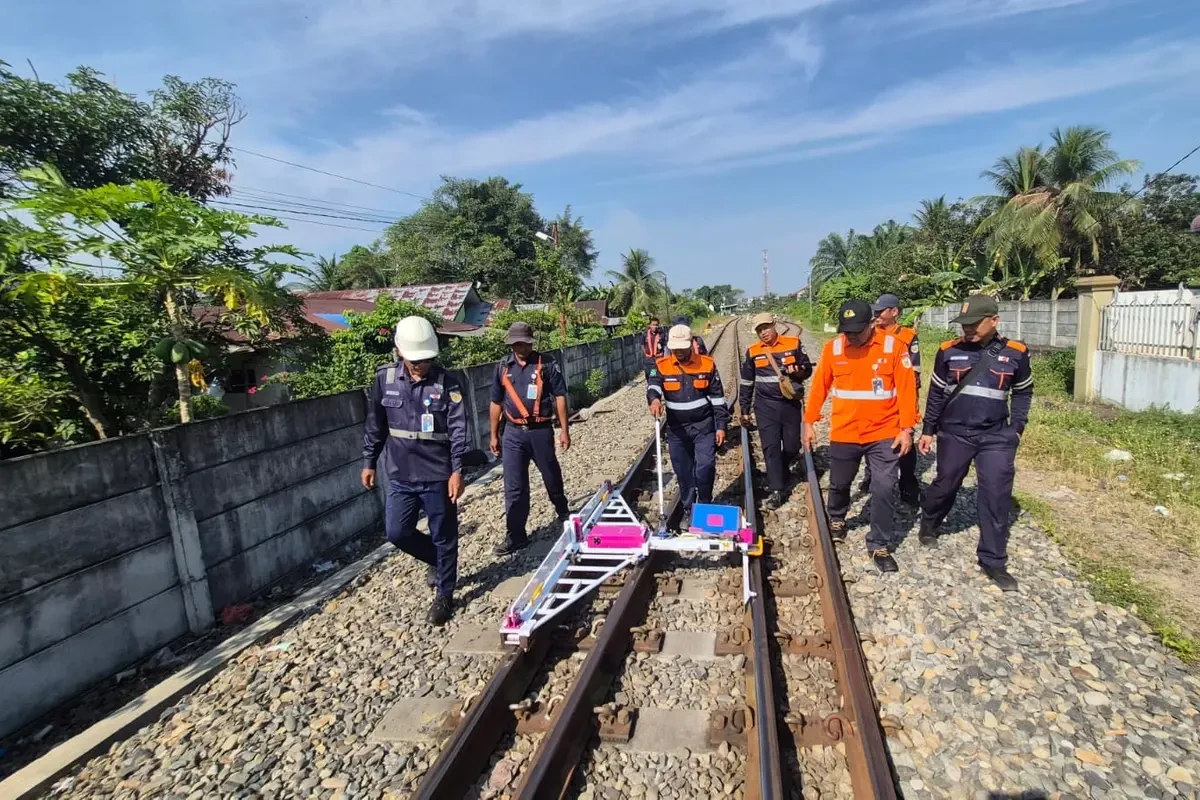 Semua Perjalanan Kereta di Medan Berstatus BLB Usai Gempa Aceh