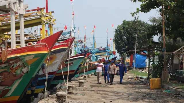 Jurus Jitu Polairud Pemalang Antisipasi Kebakaran Kapal di Dermaga Tanjungsari