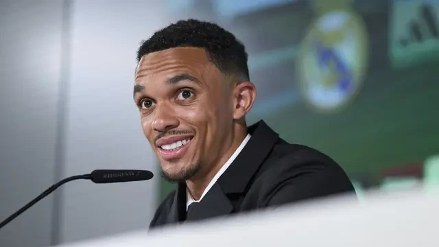 Usai Dapat Alexander-Arnold, Real Madrid Intai Bek Liverpool Lainnya dengan Skema Gratis