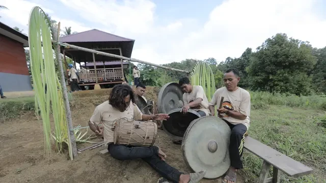 Belajar Menyelamatkan Bumi dari Kearifan Masyarakat Adat Togong Tanga