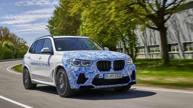 BMW Pasarkan Mobil Hidrogen Pertama pada 2028