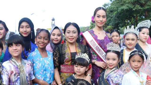 Menteri PPPA Ajak Anak-Anak Lestarikan Kebaya Sejak Usia Dini