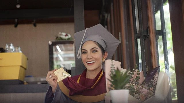 Baby Niken Lulus S2, Langsung Bidik Gelar Doktor Hingga Targetkan Kursi Wakil Menteri