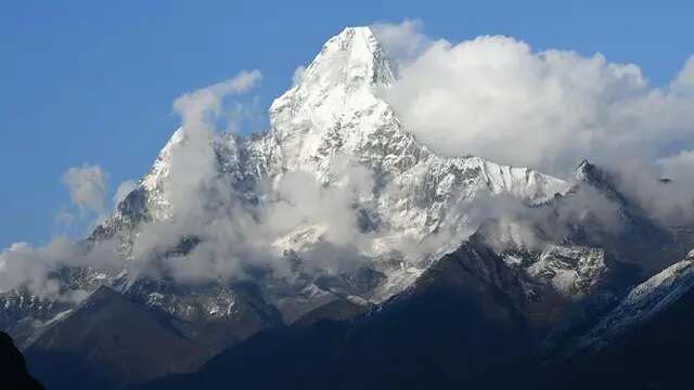 6 Fakta Menarik Gunung Everest yang Disebut Puncak Surga dalam Nama Sansekerta