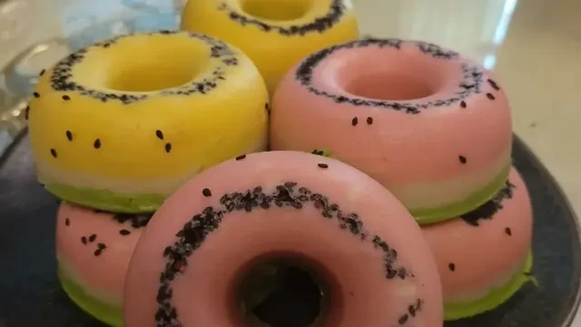 Resep Praktis Donat Kukus Semangka yang Viral di TikTok