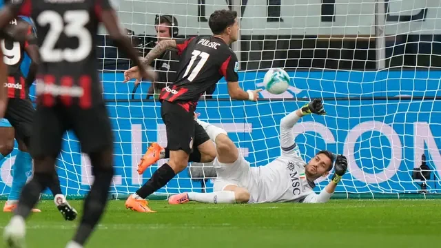 Kalahkan Napoli dengan 10 Pemain, Bukti AC Milan Bukan Tim Sembarangan!