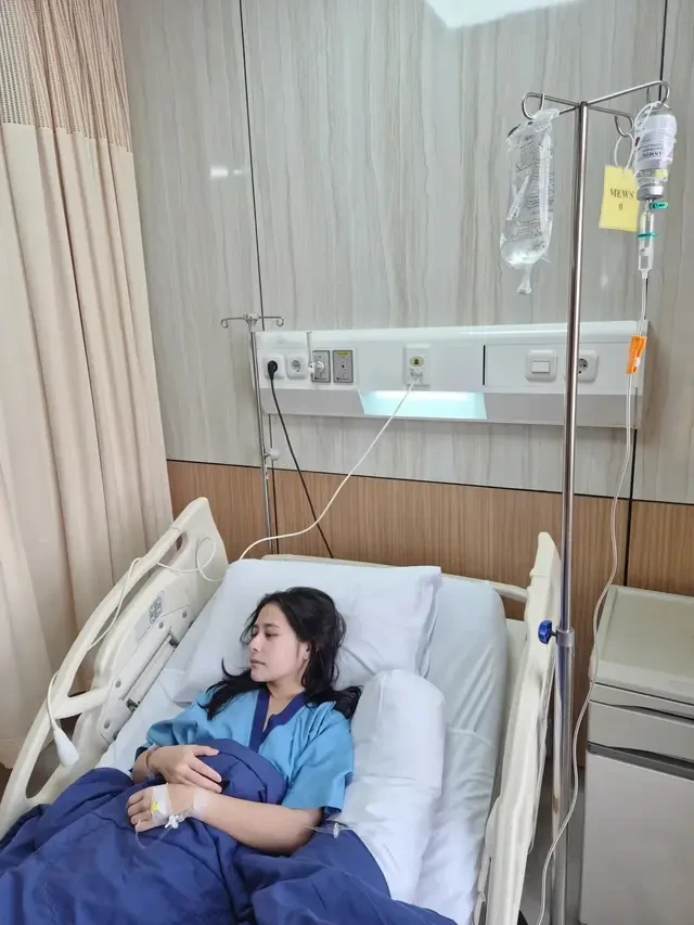 Prilly Latuconsina Opname di Rumah Sakit, Akui Selama Ini Sering Infus di Apartemen dan Lo...