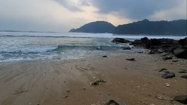 Ini Penjelasan Ilmiah di Balik Pesona Pasir Putih Pantai Gunungkidul