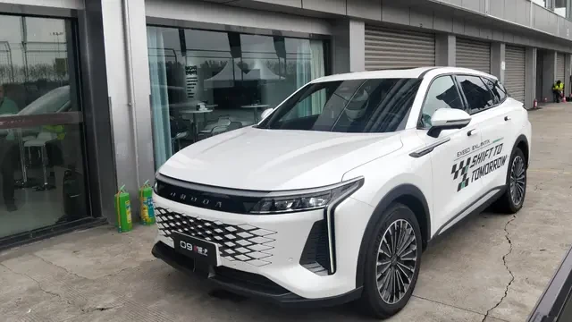 Sensasi Geber OMODA 09 di Shanghai Cina