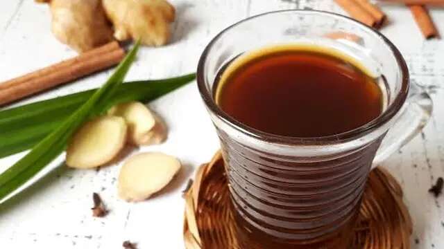 Cara Membuat Minuman Daun Salam, Temukan Khasiatnya di Setiap Resep