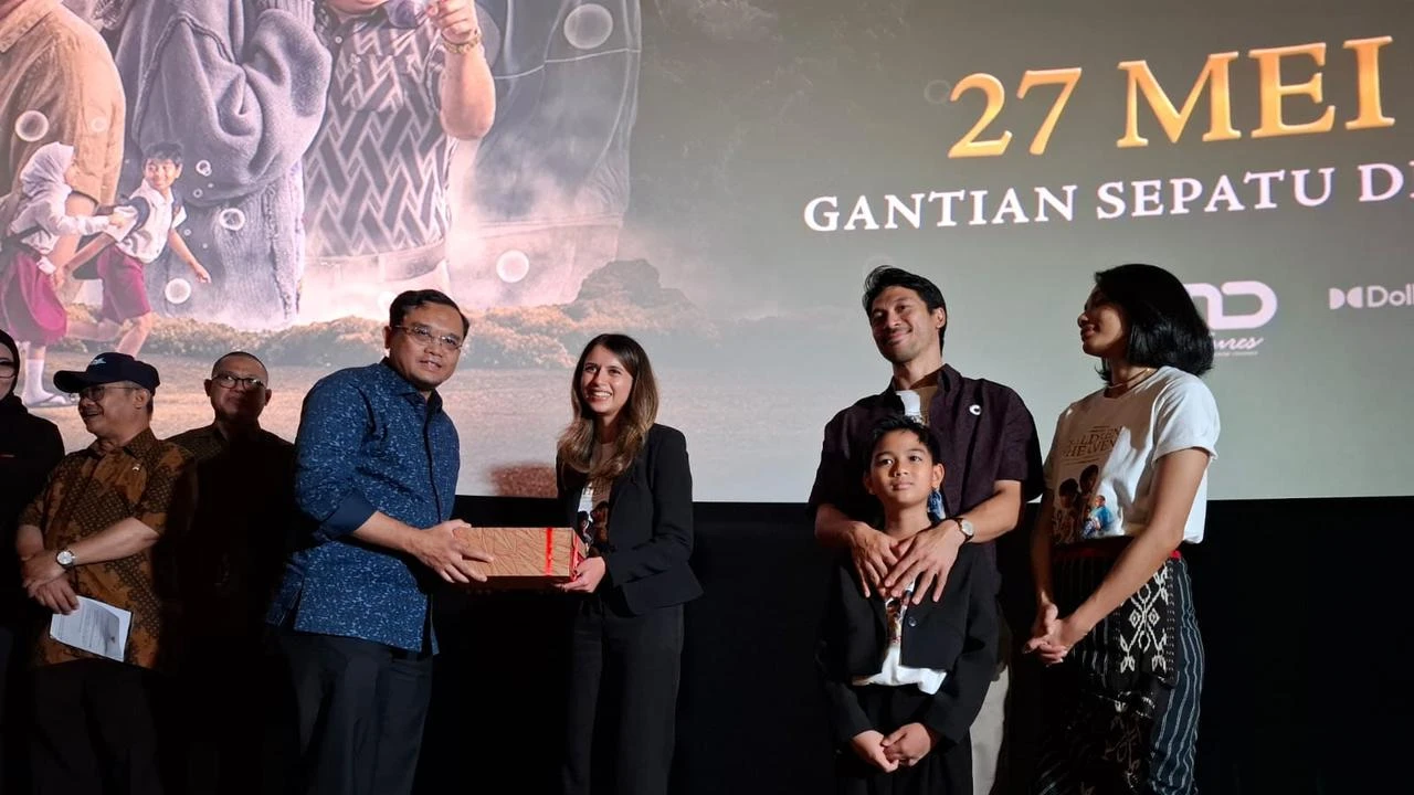 Film Children of Heaven Sumbang 500 Sepatu untuk Aceh, Menteri Abdul Mu’ti Akui Sinema M...
