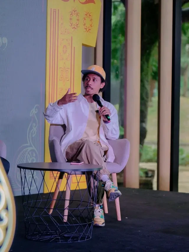 Lirik Lagu Lesung Pipi karya Raim Laode, Nyanyian Cinta yang Tulus dan Penerimaan Diri