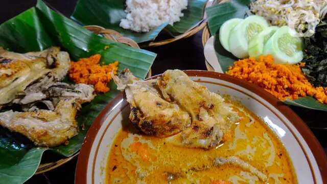 Cara Alami Mengempukkan Ayam Kampung Tanpa Presto dan Ungkep, Cukup Pakai Satu Daun Ini