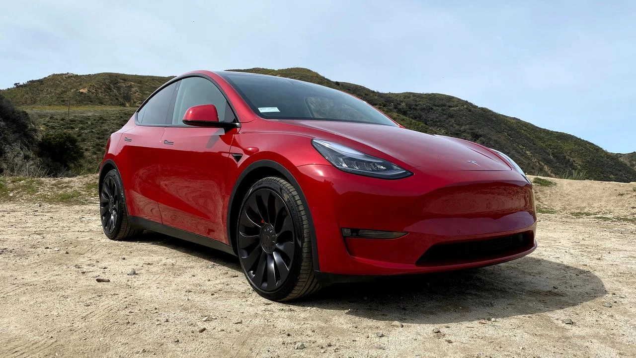 Tesla Siapkan SUV Listrik Kompak Murah, Harganya di Bawah Model 3?