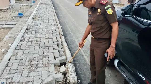 Tengok Pembangunan Rumah untuk Eks-Timor Timur, Kejati NTT Ragukan Kualitas Bangunan