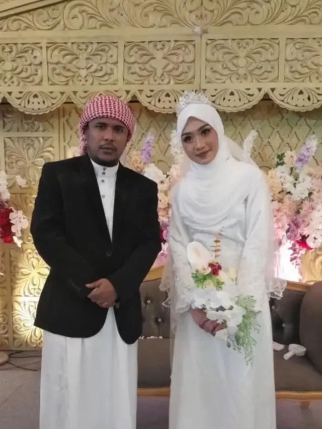 Komika Mamat Alkatiri Resmi Menikah, Nangis Kejer di Pelukan Arie Kriting hingga Praz Tegu...