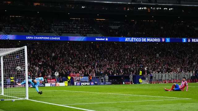 Tayangan Ulang Tak Meyakinkan, Ini Alasan Penalti Julian Alvarez ke Gawang Real Madrid Dia...