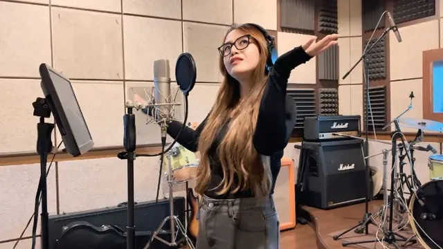 Cerita Nuraeni Rilis Single Berharap Tiada Hari Esok, Terinspirasi Keseharian Live di Tikt...