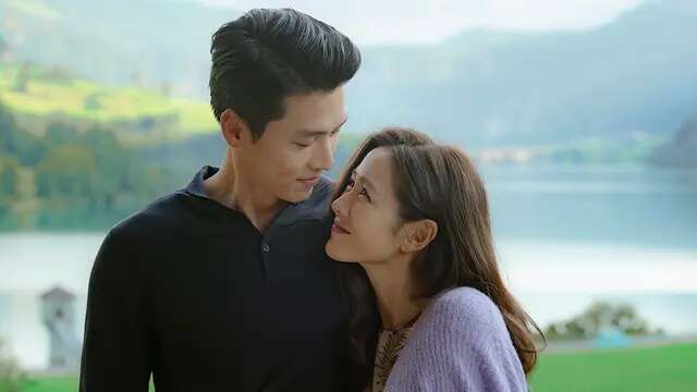 Hyun Bin Ungkap Putranya Lebih Mirip Son Ye Jin Ketimbang Dirinya