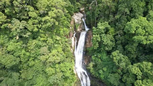 Air Terjun Lubuk Hitam, Keindahan Tersembunyi di Padang