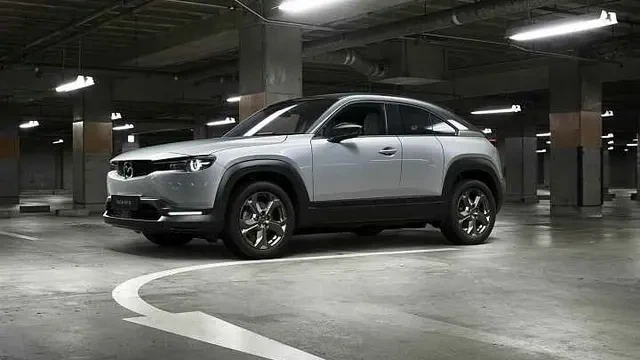 Mazda Pilih Produksi Mobil Listrik di Dalam Negeri
