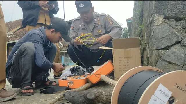 Kisah Polisi di Garut Buka Akses Jaringan Internet Gratis di Kaki Gunung Cikuray