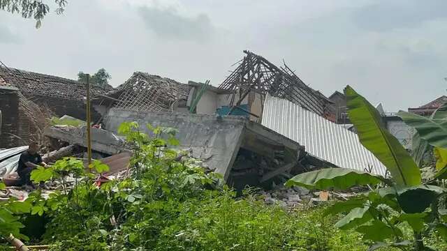 Rumah Polisi di Mojokerto Meledak, 2 Orang Dikabarkan Tewas