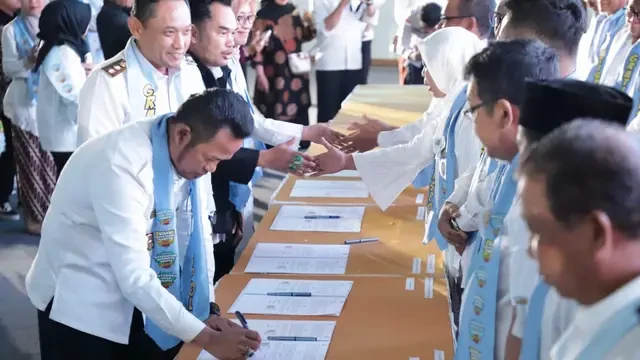 Gubernur Harum Luncurkan 6 Program Gratis Pol, Kado Spektakuler untuk Rakyat Kaltim