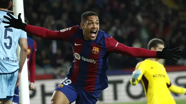 Deco Sesali Perlakuan Barcelona terhadap Vitor Roque, Apa Katanya?