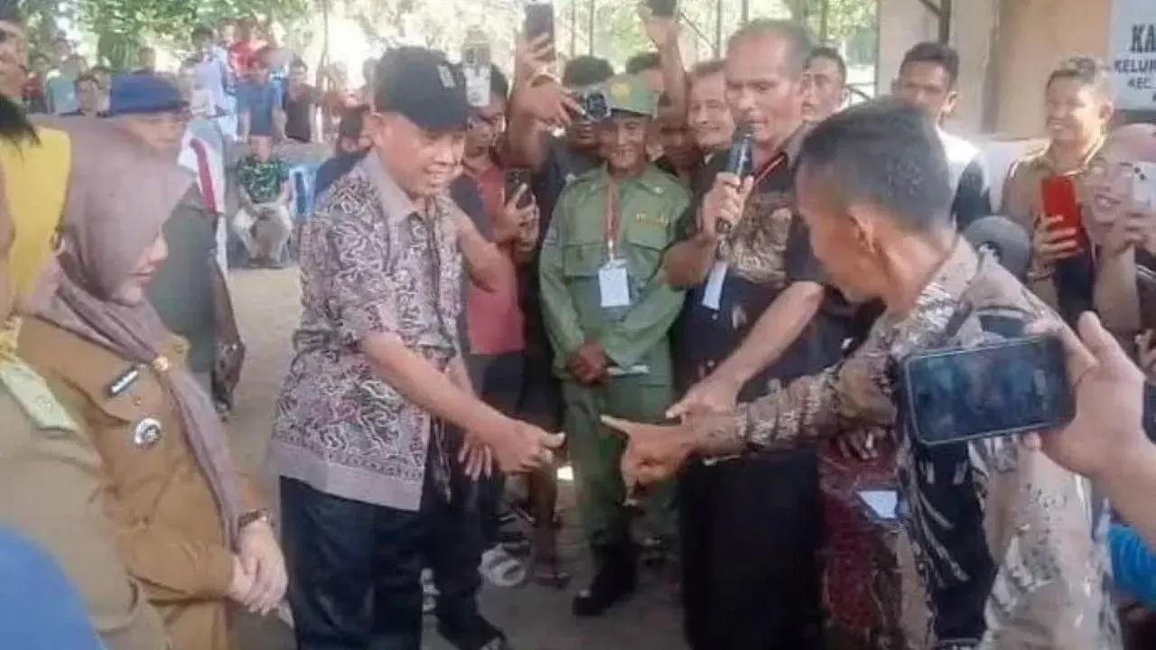 Momen Unik Ketua RT Dipilih Lewat Suit