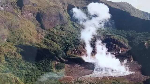 Gunung Awu di Sangihe Bereaksi, Warga Diimbau Tidak Dekati Radius 4 Kilometer dari Kawah